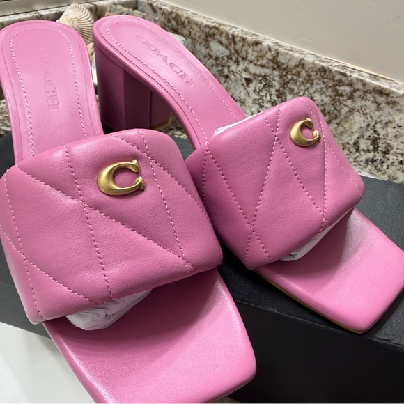 NIB Coach Pink Quilted Slide Sandals - Picture 5 of 6